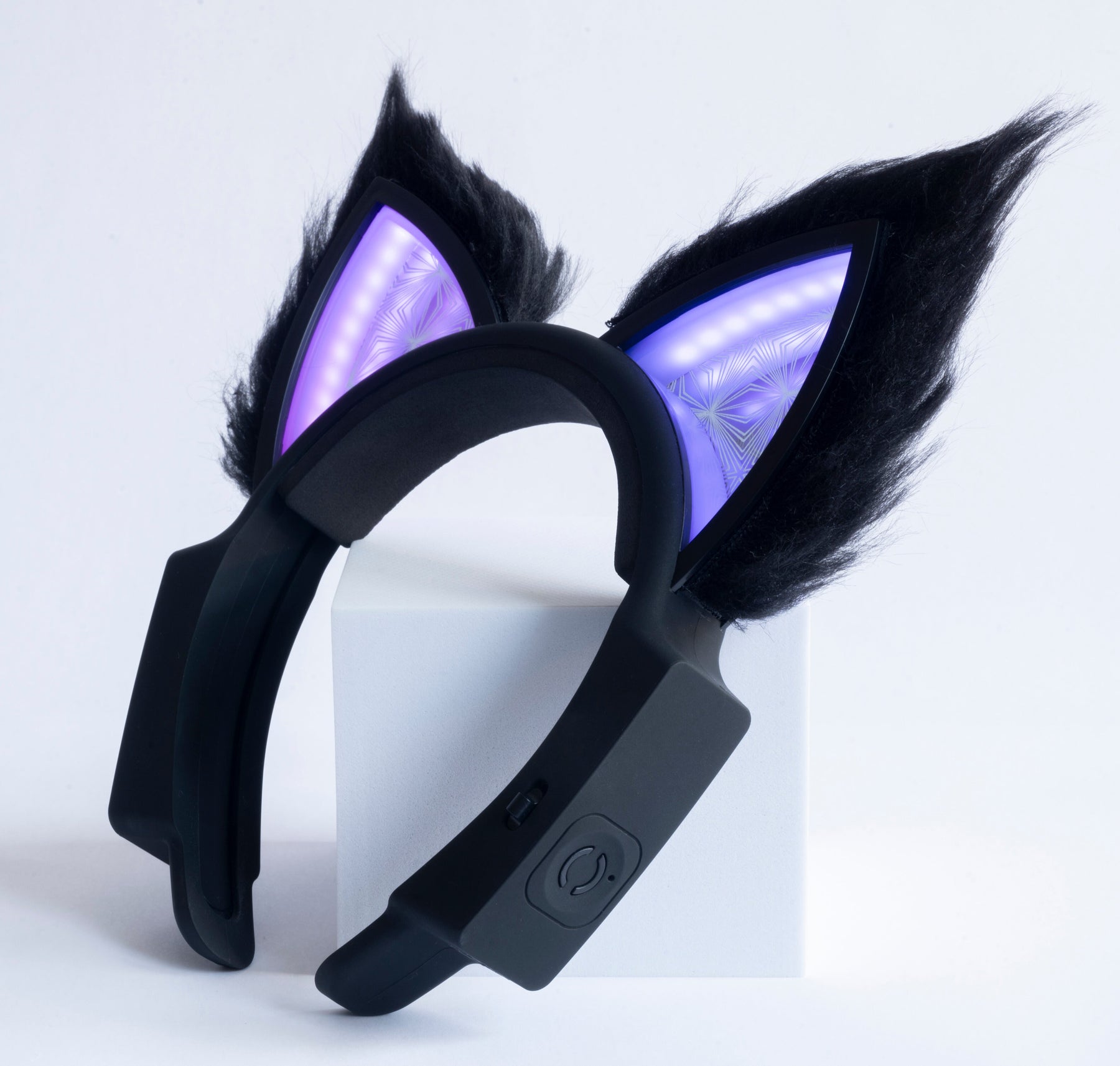 Infinity Ears por Lumira