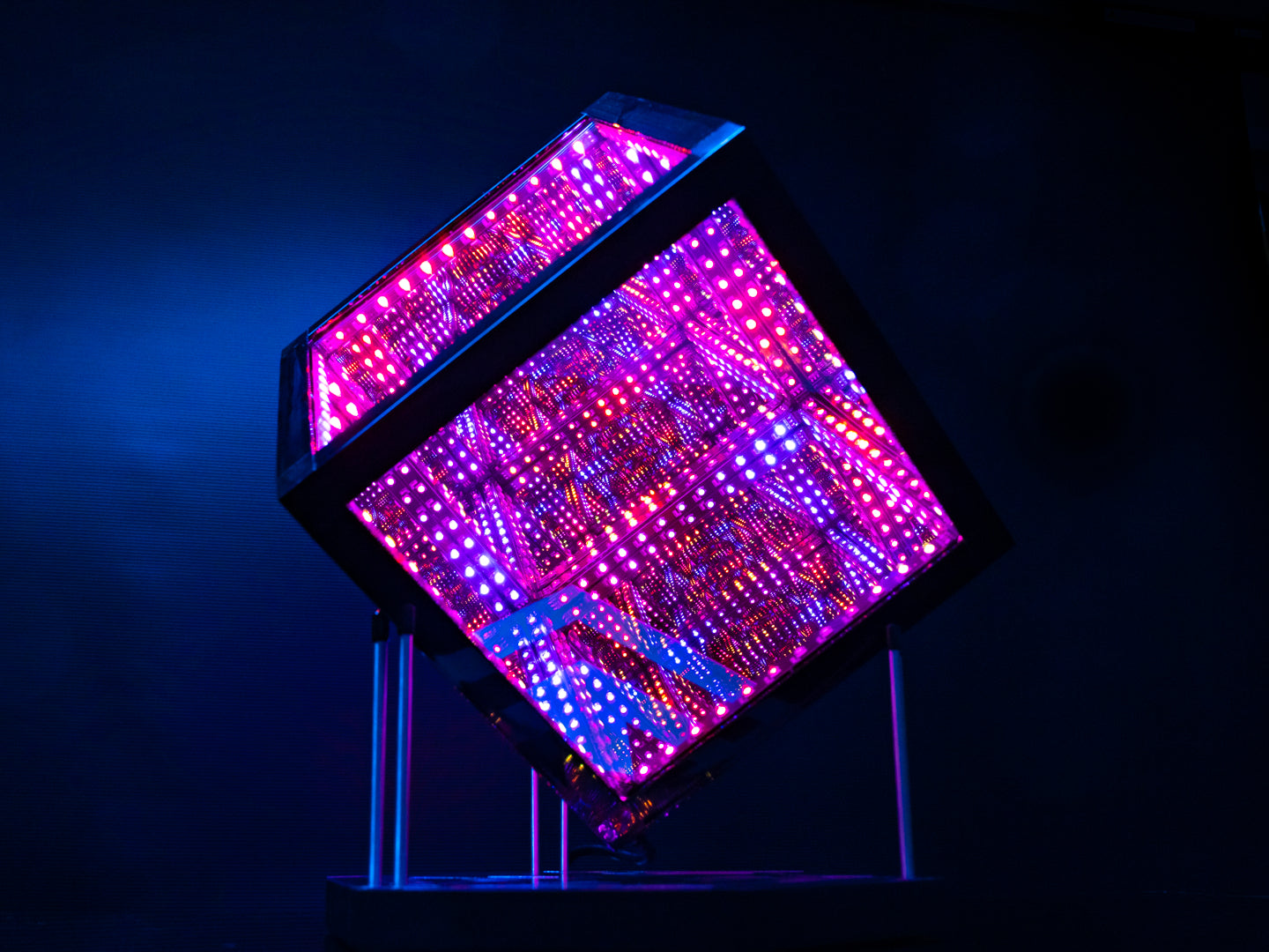hypercube15 with stand