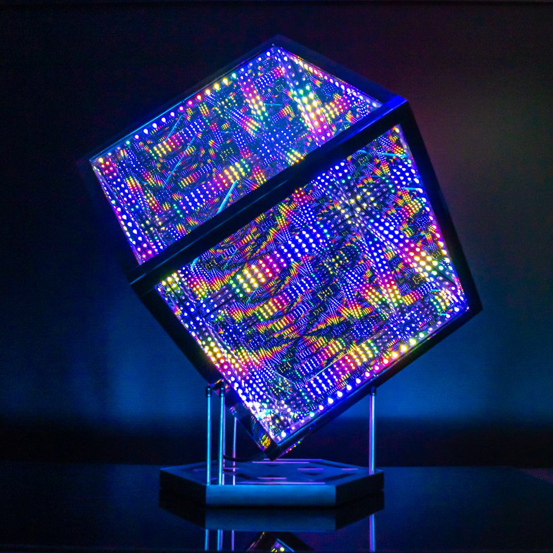 hypercube10 stand